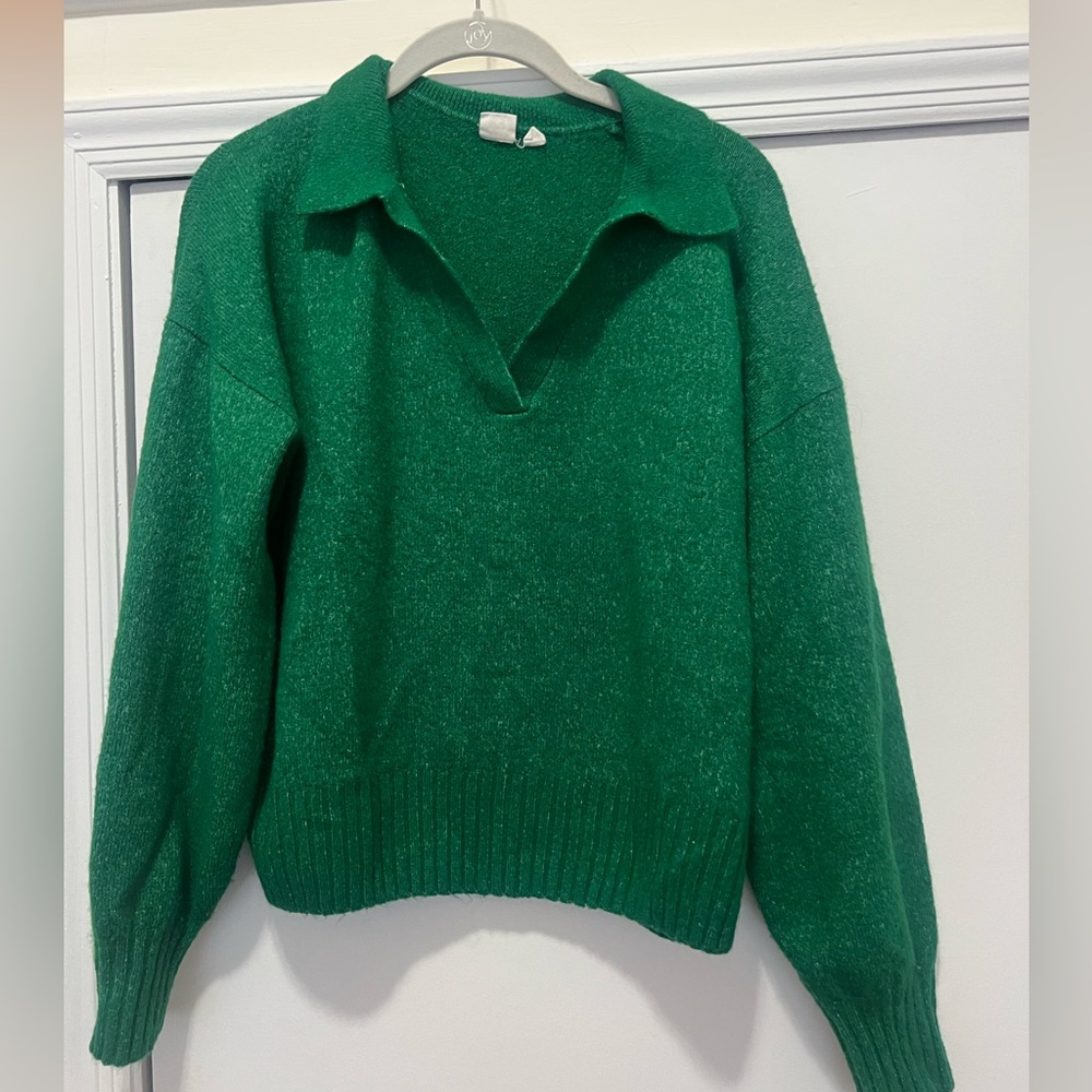 Cozy Collared Sweater - Great for Christmas!